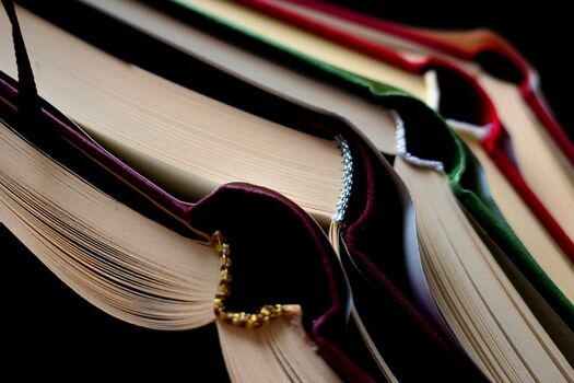 Твердый переплет книг